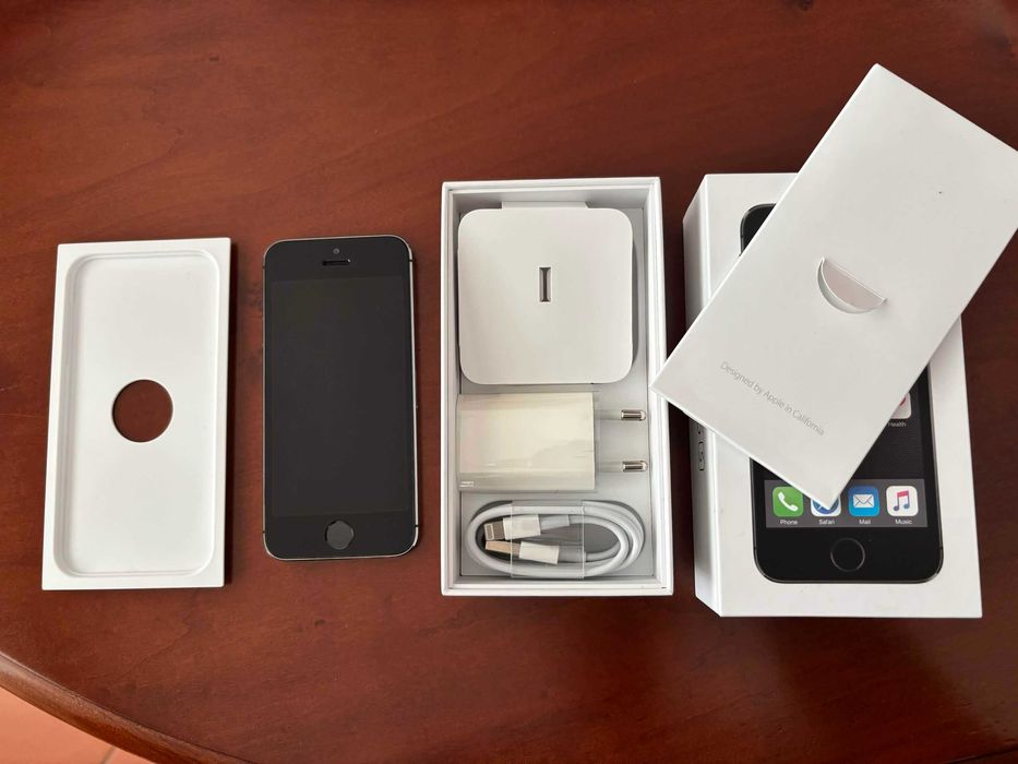iPhone 5S Como NOVO na Caixa Bateria NOVA