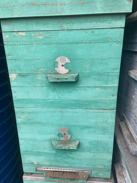 Продаю улья для пчел б/у