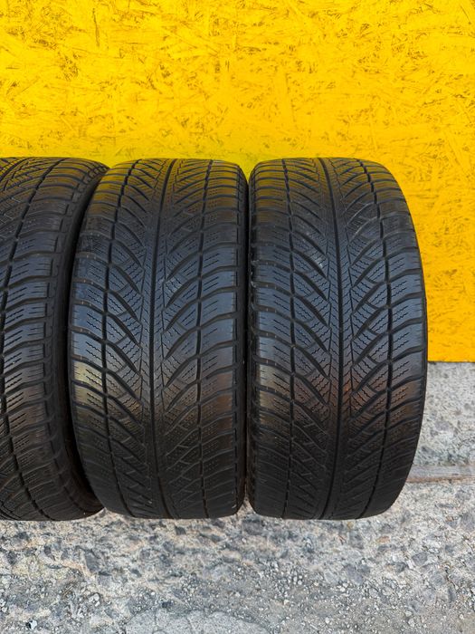 Шини Резина 245.45 R18 Goodyear Зима