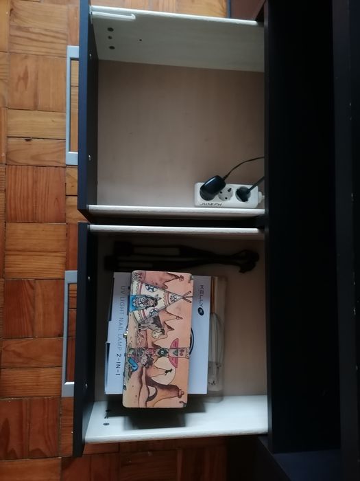 Móvel TV preto-acastanhado