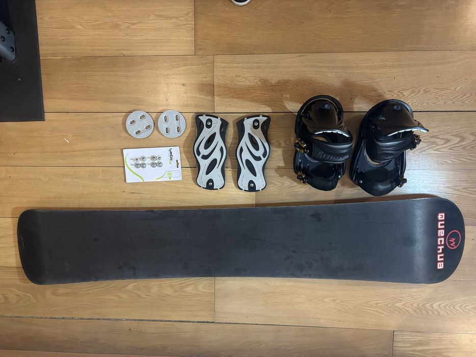 Prancha SnowBoard Quechua com fixações
