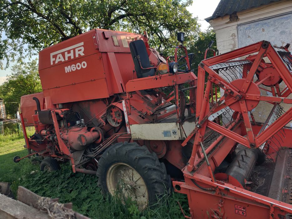 Продам зернозбиральний комбайн Fahr M600