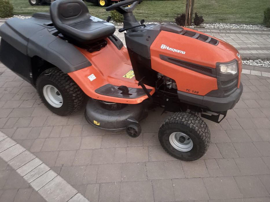 Kosiarka traktorek Husqvarna TC138 briggs 2018r