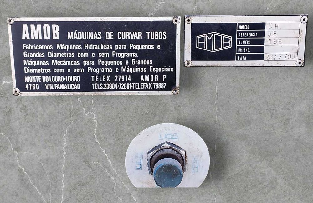 maquina de curvar tubo AMOB