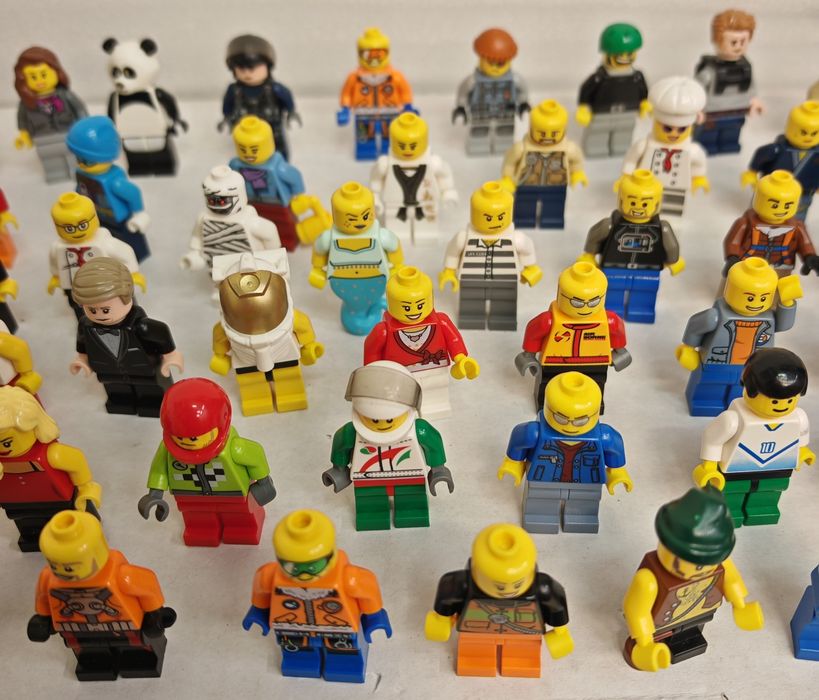 Ludziki lego 61 sztuk klocki LEGO