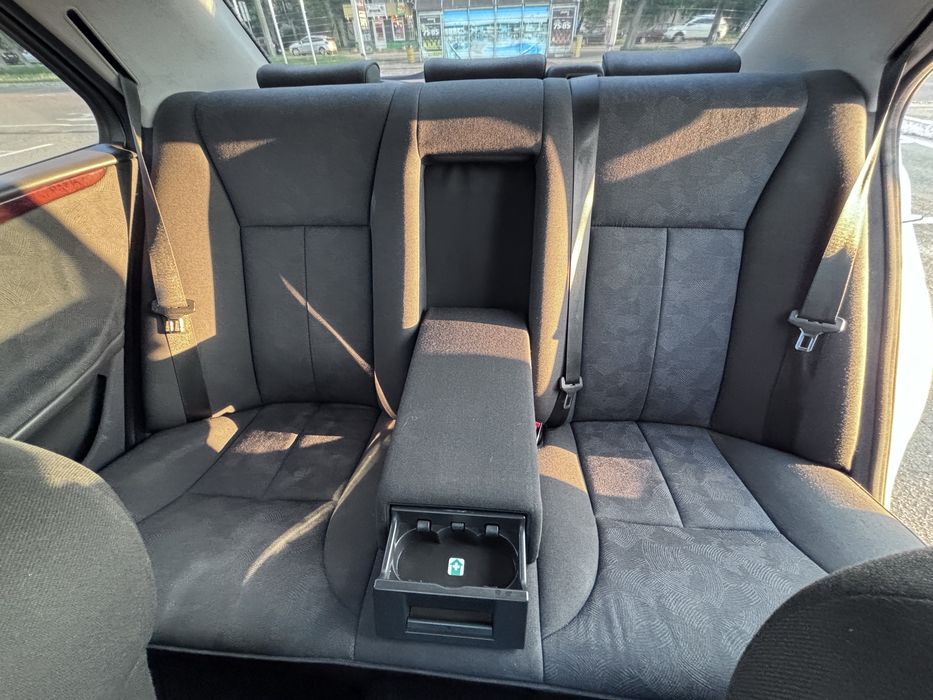 Mercedes-Benz E-Class 2000