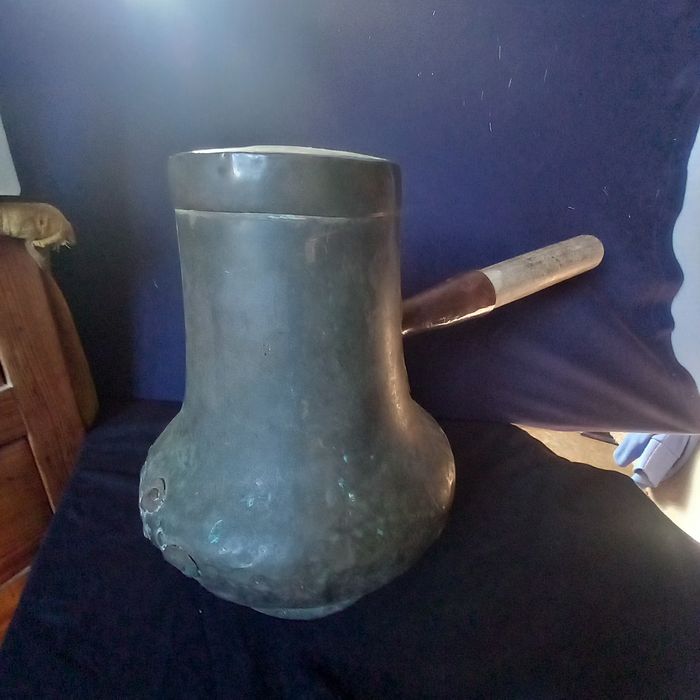 Chocolateira vintage em cobre