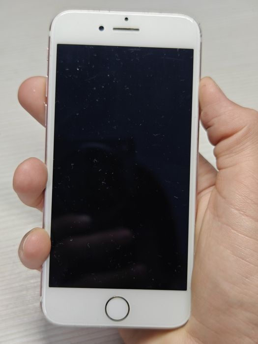 Продам два iphone 7