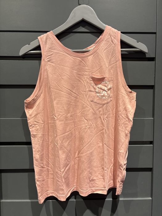 Różowa bluzka na naramkach Coalition S