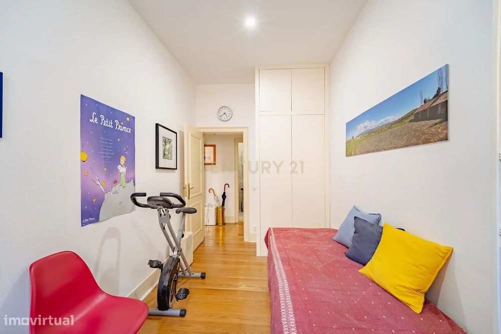 Elegante Apartamento T3 Renovado no Centro Histórico de Lisboa – Rua d