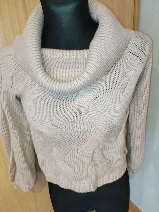 Swetry damski z golfem