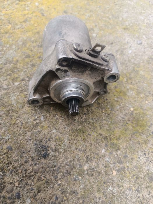 Продам бокова лапка Хонда