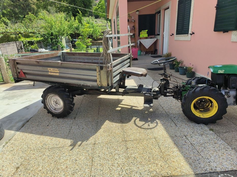 Motocultivador em bom estado