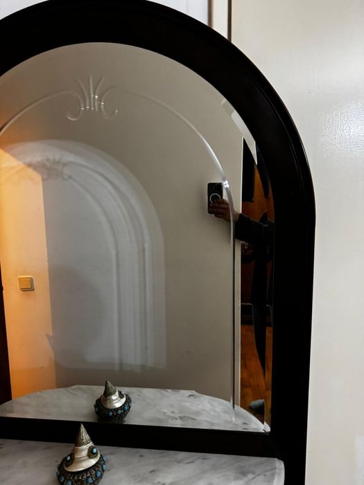 Móvel de entrada com espelho