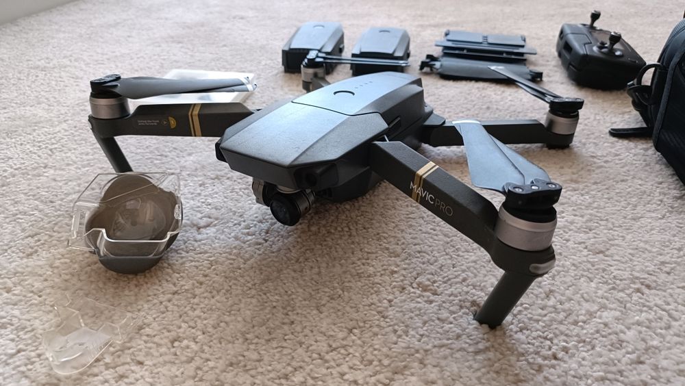 DJI Mavic PRO kit - (baterias em mau estado)