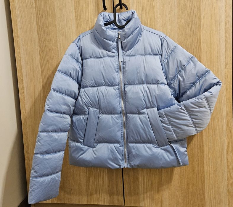 Niebieska pikowana kurtka Reserved