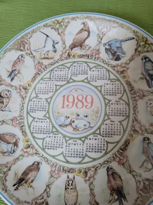 Talerz kolekcjonerski Wedgwood kalendarz 1989
