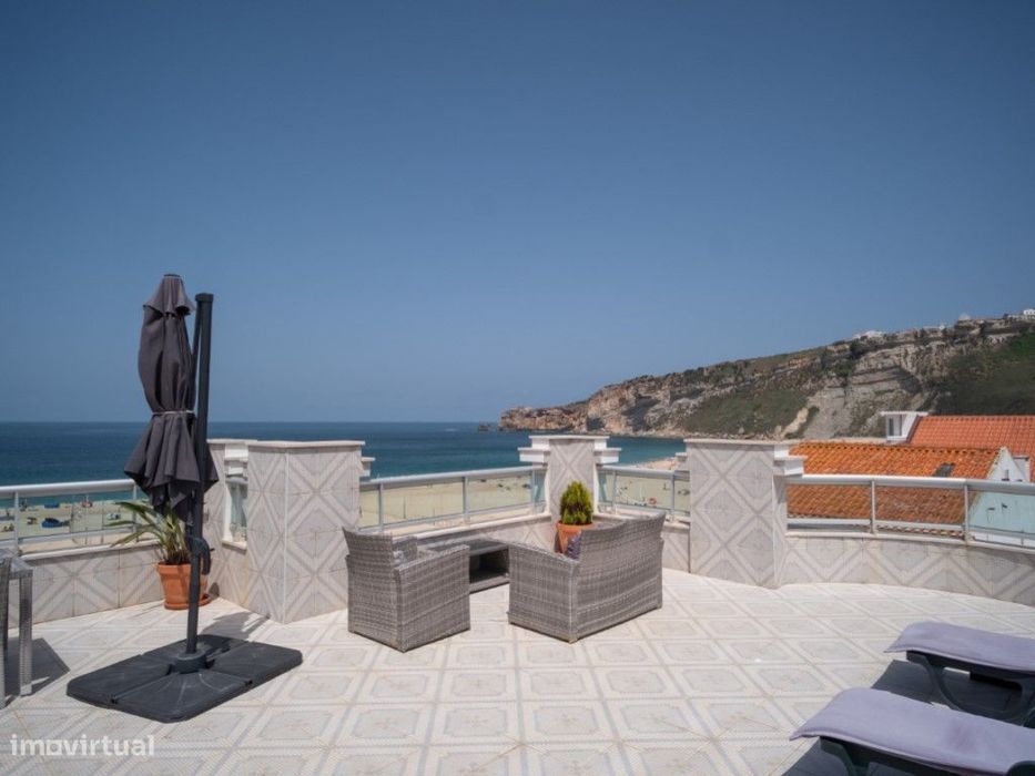 Apartamento T2 com Rooftop e Vista de 360º na Melhor Localização da...