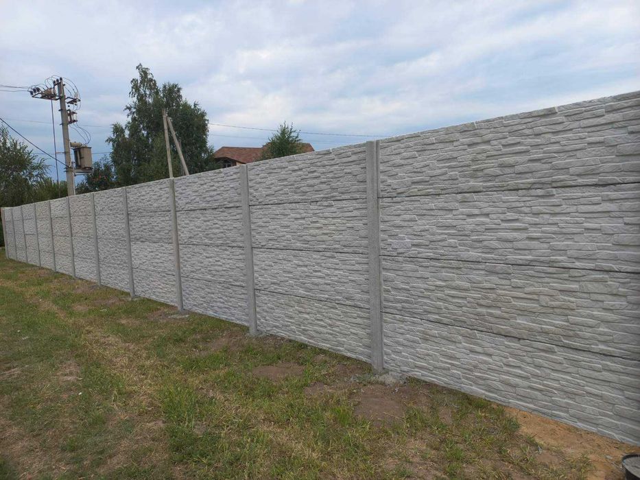 Продам бетонный єврозабор.Секционный забор