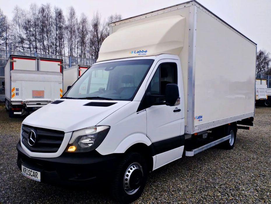 Mercedes-Benz Sprinter 516 Kontener Winda Klima Boczne Drzwi  Niski udokomentowany przebieg 182tyś