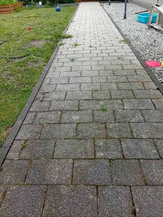 Myjemy na błysk kostkę brukową elewacje dachy