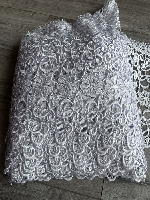 Piękna szeroka 28 cm koronka gipiura 5mb