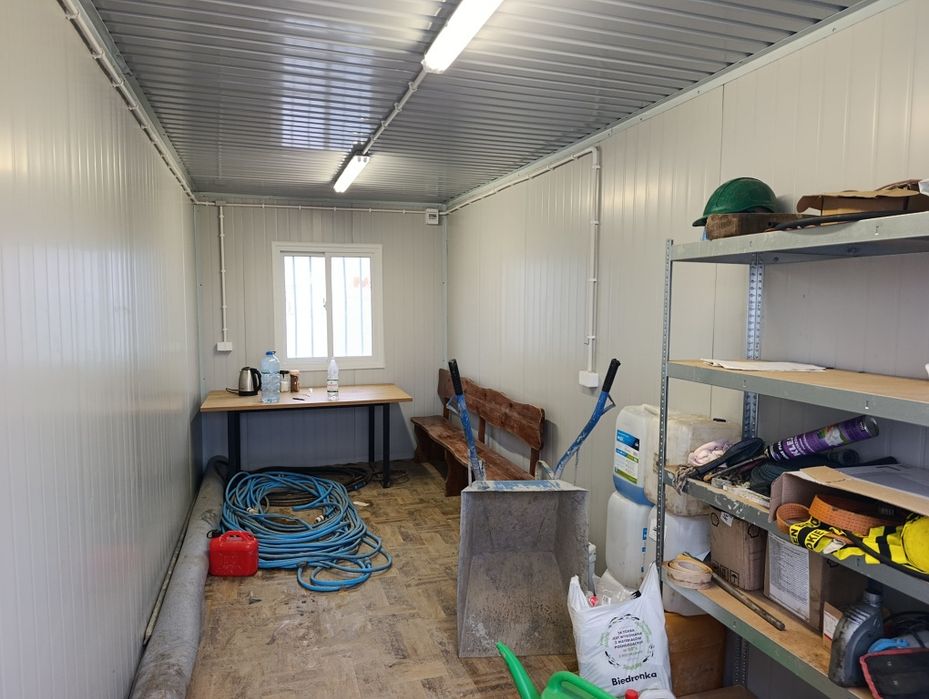 Kontener biurowy 6x2.5 pakamera