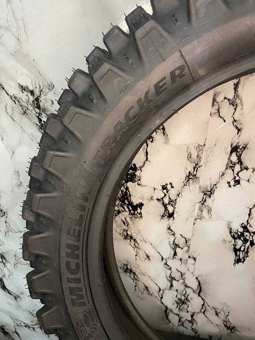 Шина Michelin Tracker 120/90 R18 – готова до будь-яких доріг!