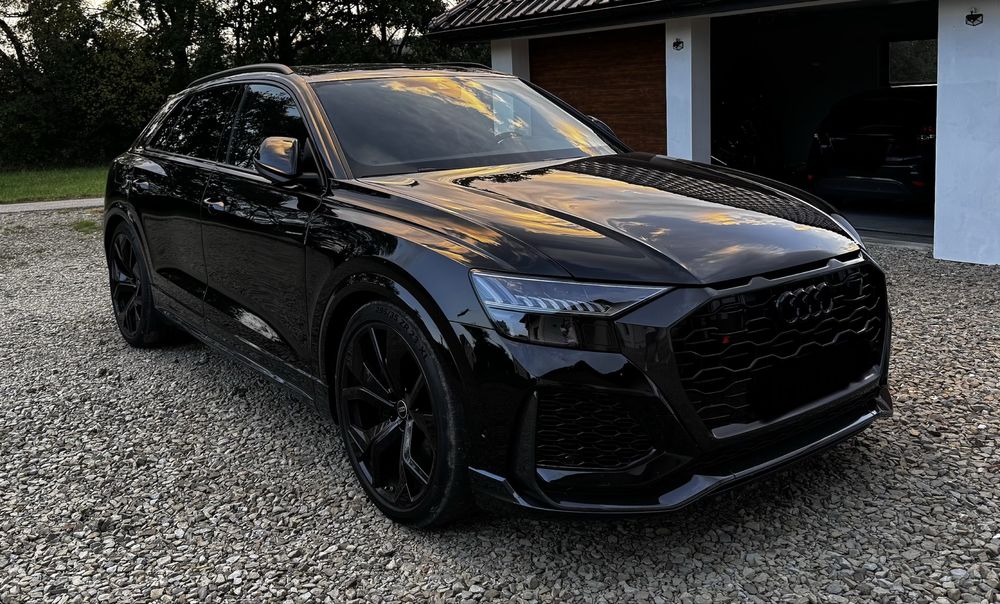 Piękne Audi  RSQ- 8   Samochód do Ślubu
