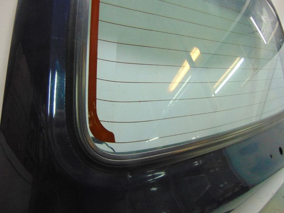 Suzuki alto tampa da mala com vidro