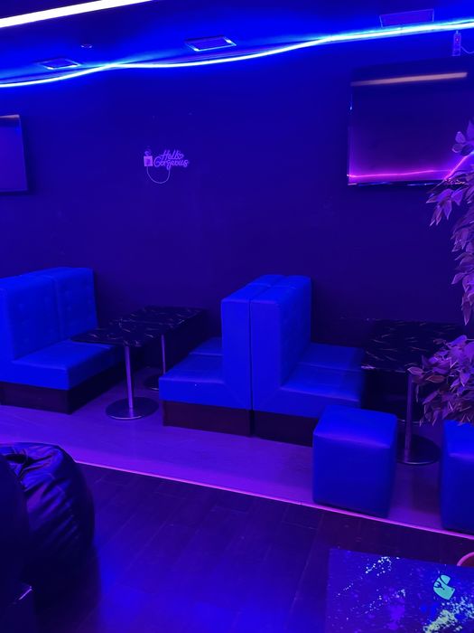 Bancos bar maquina cafe