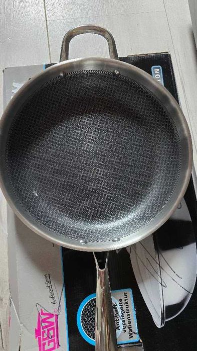 GSW 868402 Patelnia  32 cm stal nierdzewna do wszystkich kuchenek