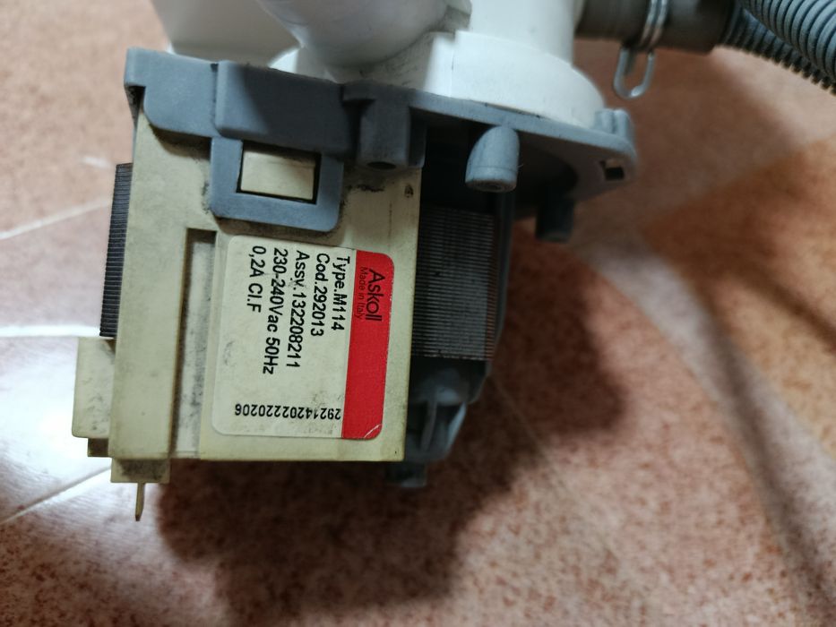 Запчастини від пральної машини zanussi