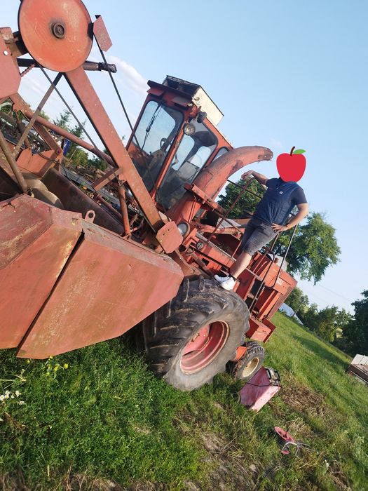 Sieczkarnia kukurydzy z350/3 części, chłodnica Bizon Silnik SW 680 turbo  ostrzałka noże