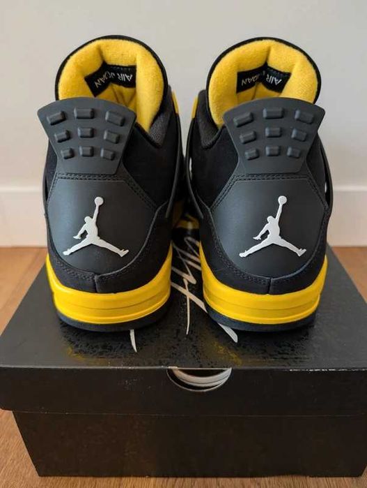 Jordan 4_czarne R.42