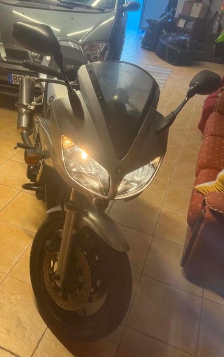 Yamaha Fzs 600  2003