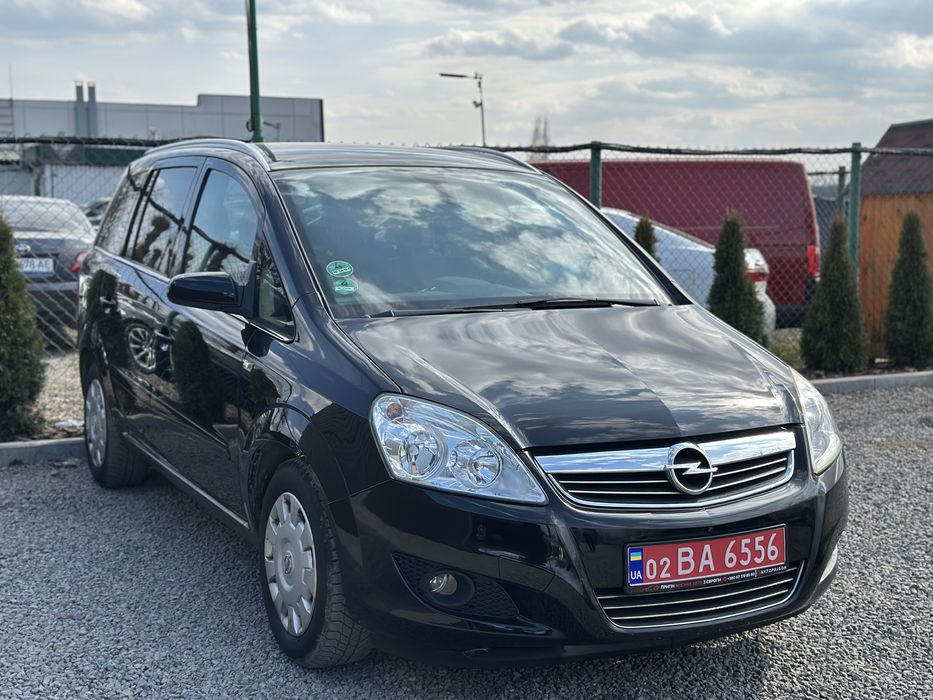 Продам Opel Zafira B 2009