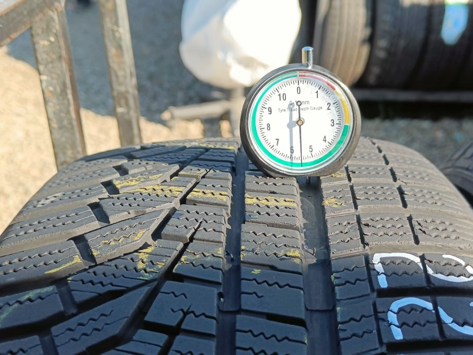 Шини 225/50R17  98R Hankok 4шт