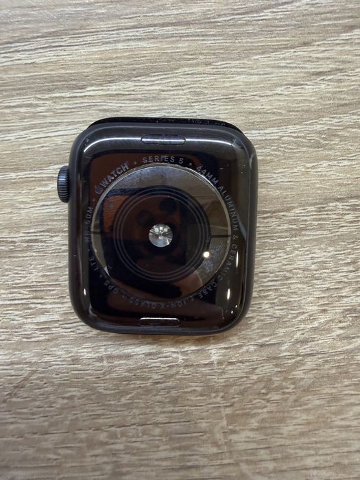 Apple Watch 5, 44. LTE+GPS. На запчастини