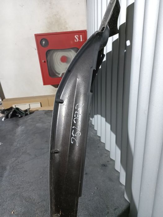 Guarda Lamas Renault Laguna III ESQUERDO  Cinzento