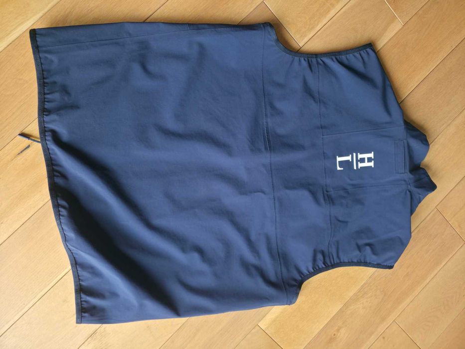Bezrękawnik Henri Lloyd model Antigua 2.5L Stretch Giletz