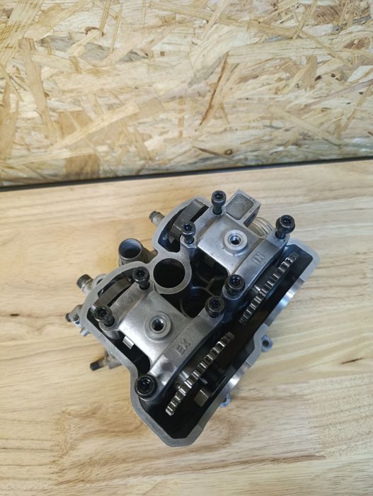 Głowica Suzuki Rmz 250 07-09 rok stan BDB