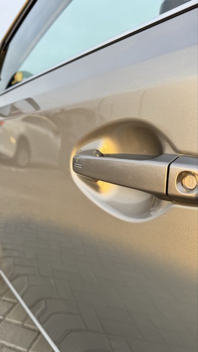 Toyota Auris Hybrid Тойота Ауріс 2014 р 1,8 бенз/електро АКПП Панорама