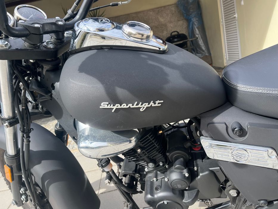 Keeway superlight 125