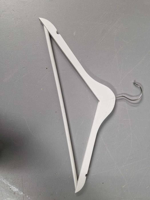 Drewniane wieszaki na ubrania