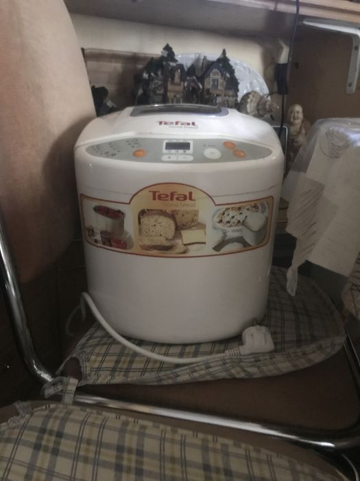 Maquina de pao e bolos