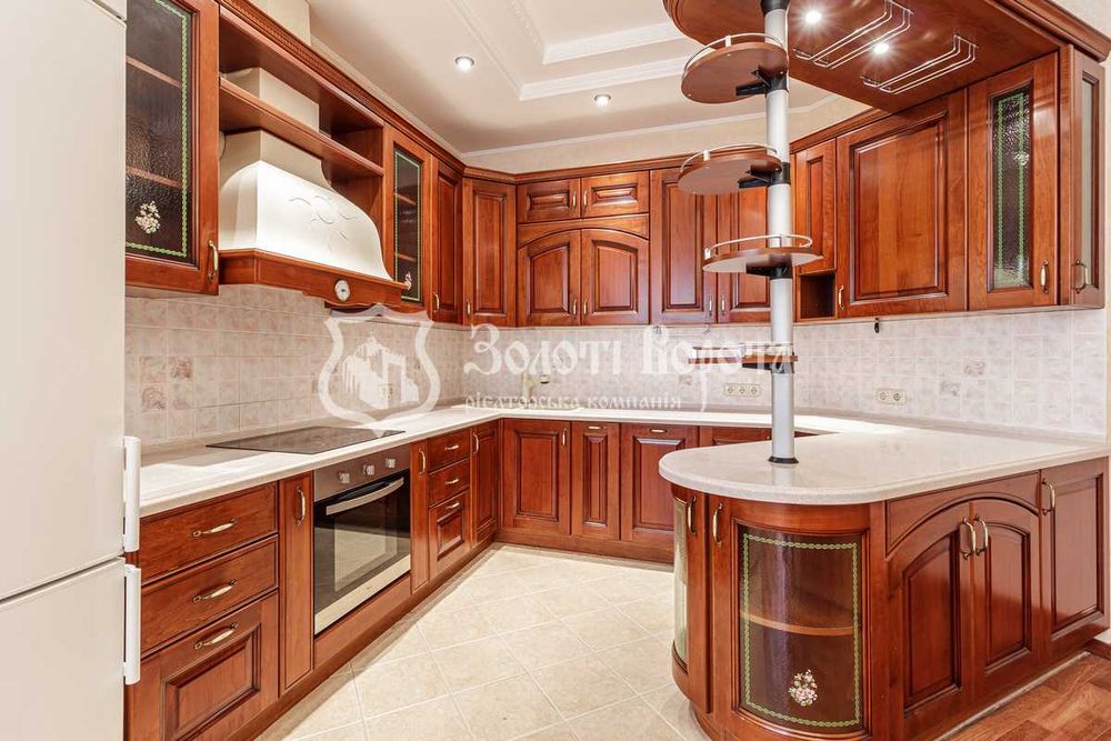 Квартира, 4к. Євроремонт. Старонаводницька, 13, Печерськ