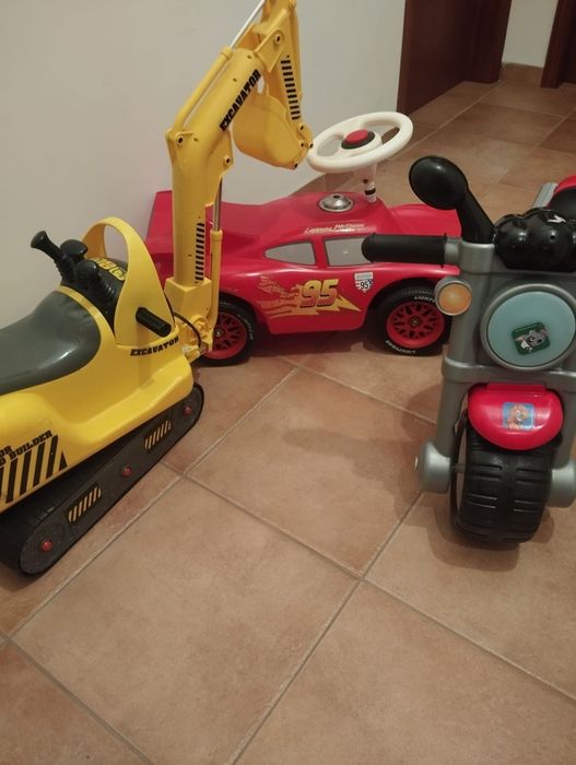 Carros brinquedos