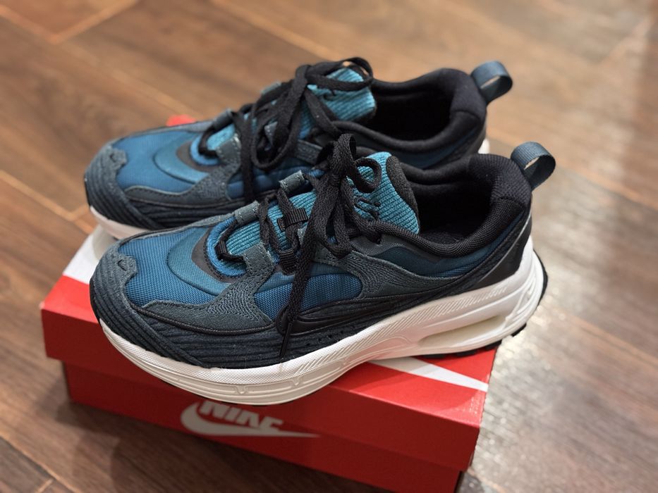 Nike Air Max Bliss 36,5 23,5 см