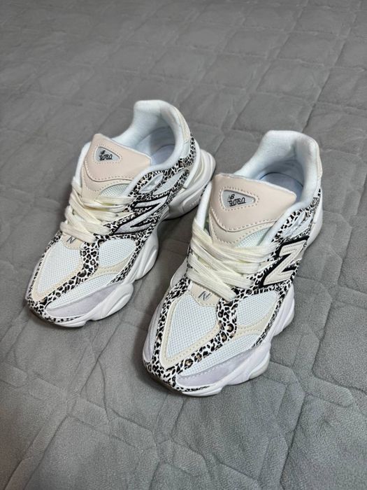 Жіночі кросівки New Balance 9060 Leopard Print  весна